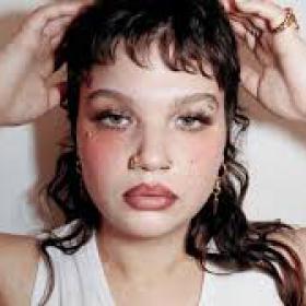 Lola Young - Array