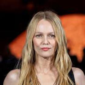 Vanessa Paradis - Array
