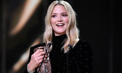 L'actrice Virginie Efira reçoit le César de la meilleure actrice 