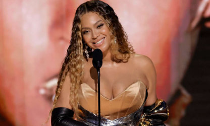 Beyonce brise les records aux Grammy Awards