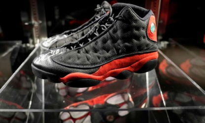 Une paire de baskets portée par Michael Jordan à vendue 2,2 millions de dollars