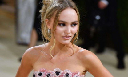 Lily-Rose Depp officialise sa relation avec la rappeuse 070 Shake