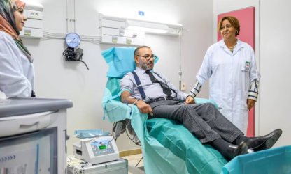 Séisme d'Al-Haouz : Sa Majesté le Roi Mohammed VI fait un don de sang 
