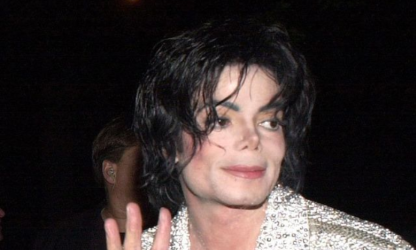 Une veste en cuir de Michael Jackson adjugée à plus de 285 000 euros lors d'une vente aux enchères
