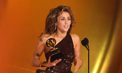 Miley Cyrus remporte deux prix prestigieux aux Grammy Awards