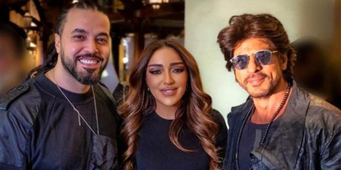 Shahrukh khan surprend les marocains et les jeunes mariés, Abdelfatah Grini et Jamila Badaoui.