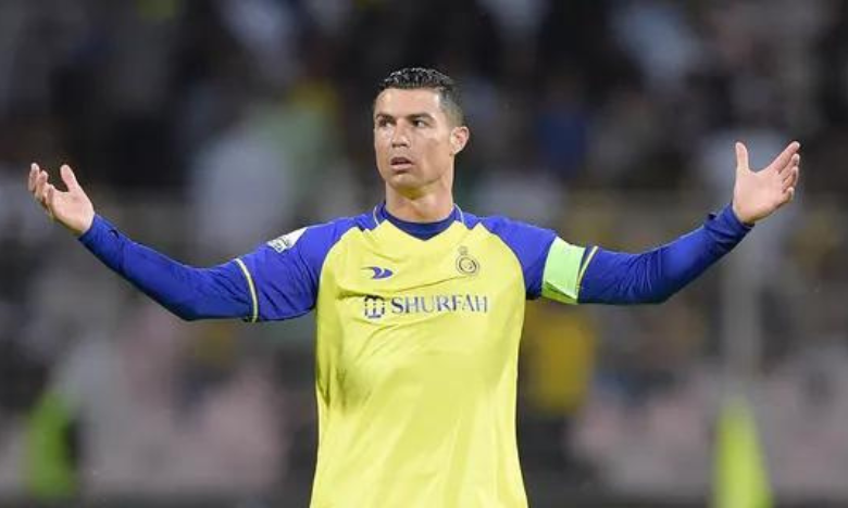 Un arbitre provoque la colère de Ronaldo lors d'un match de son équipe