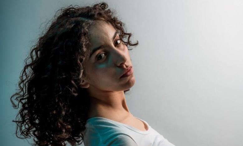 Milfaya : de youtubeuse à chanteuse