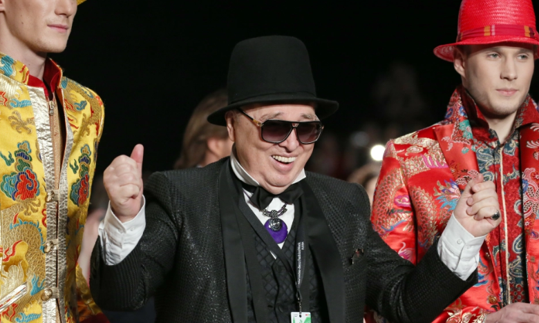 Le couturier russe Slava Zaïtsev tire sa révérence