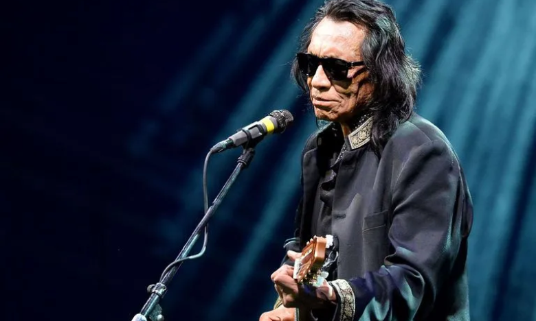 L'icône longtemps méconnue du folk rock, Sixto Rodriguez tire sa révérence