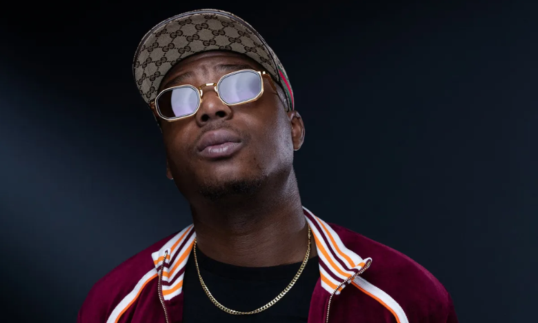 Ninho réalise un exploit historique en devenant le premier artiste à franchir la barre des 100 singles de platine en France